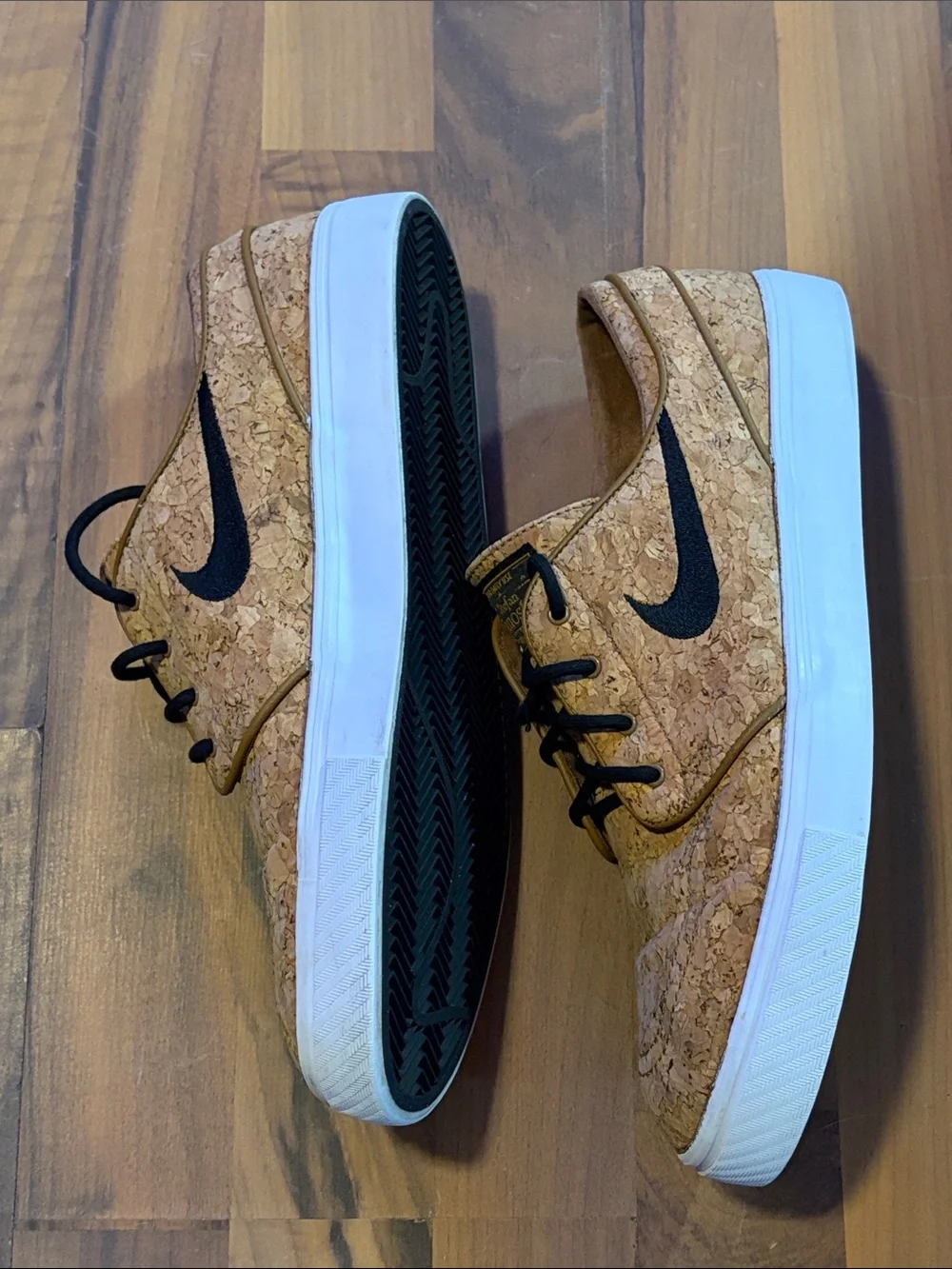 Nike Janoski Cork Upper Skate Sneakers - Cork/Black/White